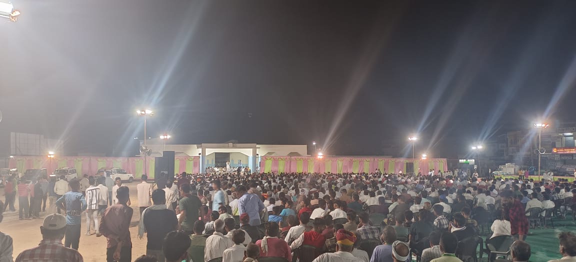 जयपुर से डीडवाना आने के बाद डीडवाना 7मिर्धा पार्क में डीडवाना की जनता का अपार स्नेह और आशीर्वाद मिला। आप सब का कोटि कोटि आभार।