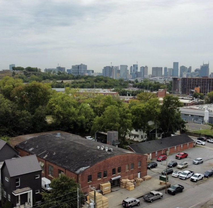 This is where Bloomfield Originals creates your cabinets! #bloomfieldoriginals #nashville #cabinet
#betterhomesandgardens
#elledecor #theamericancollective
#architecture