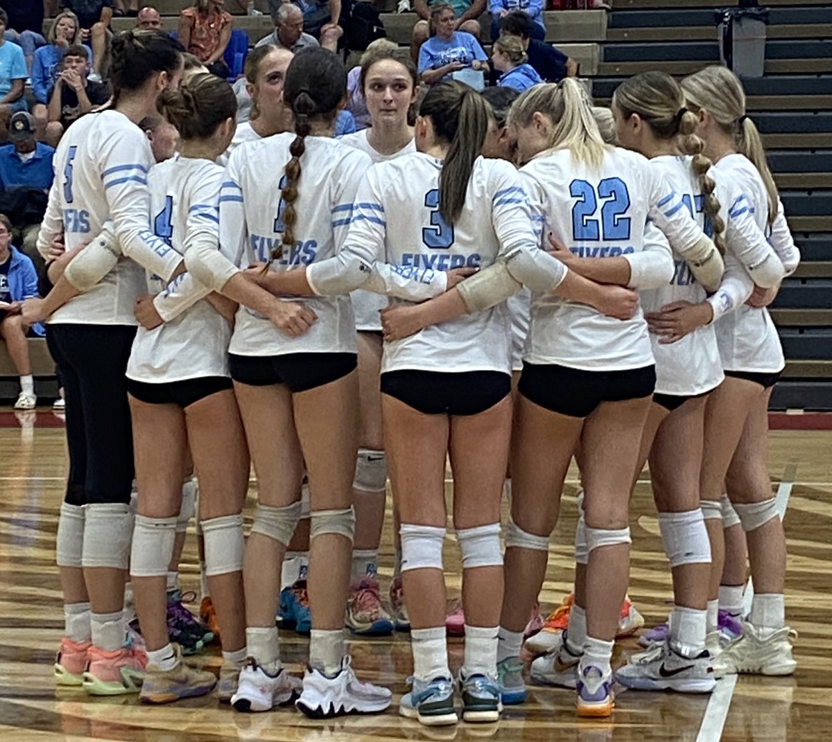 Come out tomorrow night and support the Lady Flyers!!!
At Swanton
Against Rossford
At 6pm
White Out
✈️🏐💙