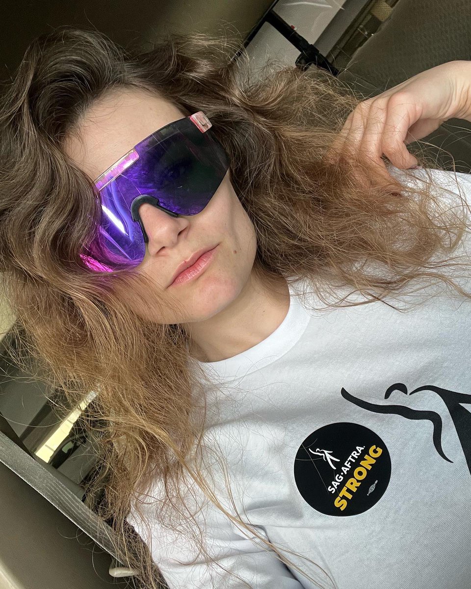 ShannonMCorbett's tweet photo. Day 102 🪧✊
#sagonstrike #sagaftrastrong #sagaftrastrike #solidarity #fairwages #WGAStrong #sagaftra #sagstrong #WGAStrong #sagaftrasupportswga https://t.co/1rVUwwpI5i