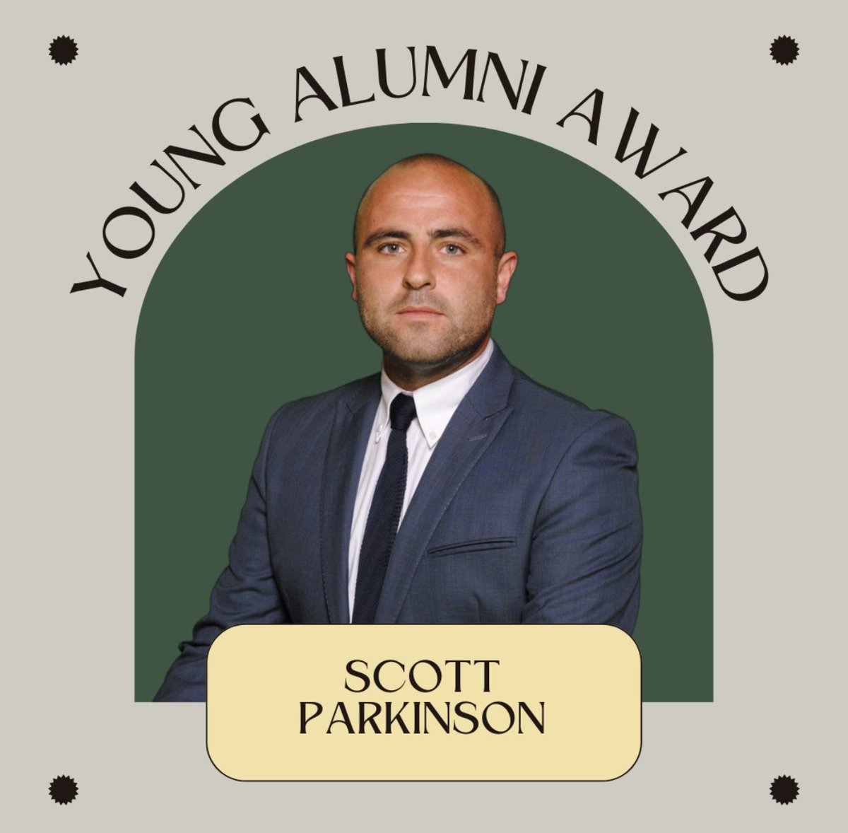 usaoalumni's tweet photo. Alum @parkinson_scott will receive the Young Alumni Award during Homecoming Weekend (Nov. 3rd-5th). Scott currently resides in Seattle, WA &amp; is a professional soccer coach in the Women’s National Soccer League for OL Reign where he coaches Megan Rapinoe.

https://t.co/mCDpJrE3OV https://t.co/Zp61wGbV7w