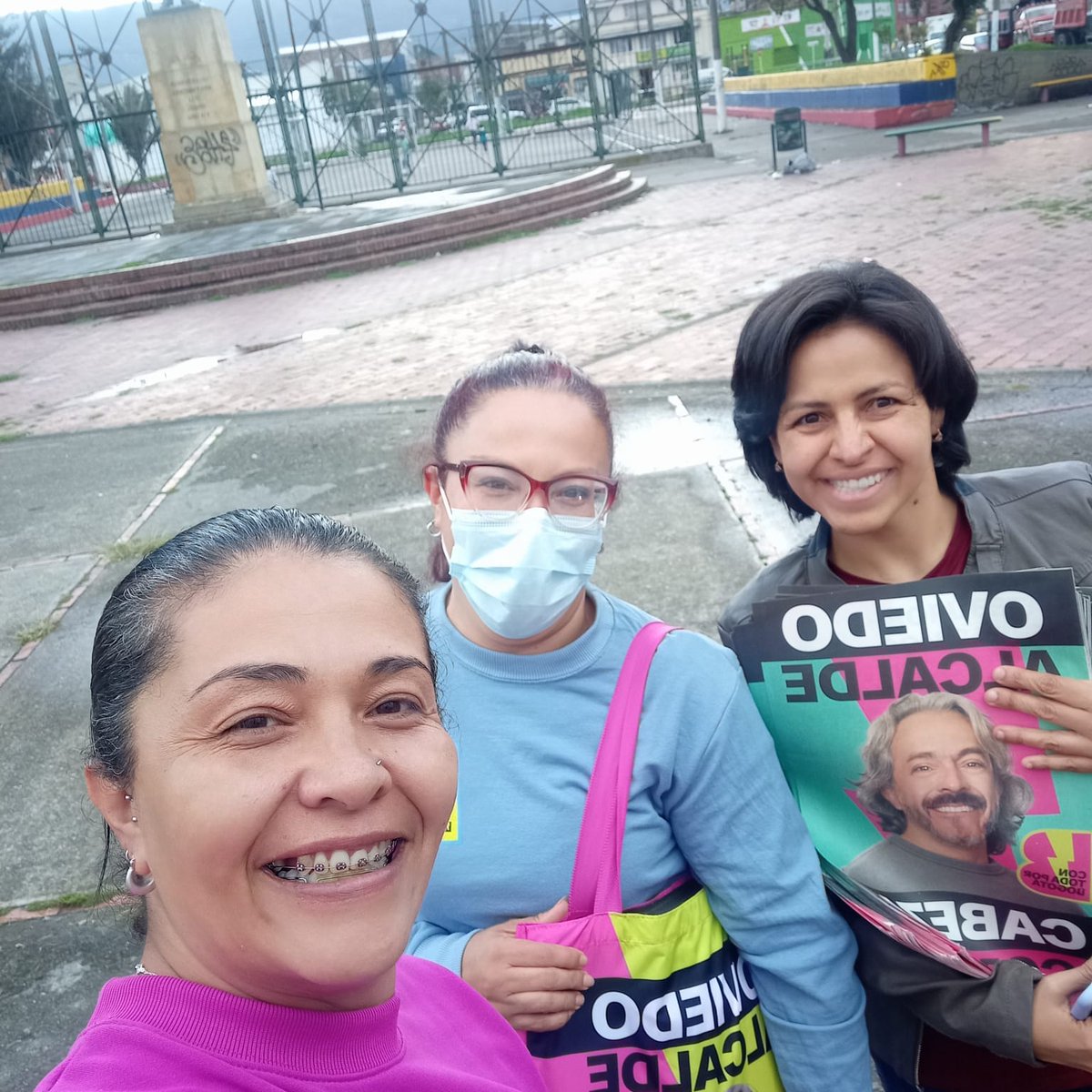 knataliag's tweet photo. Equipo Barrios Unidos. 💪📰🗞📰����💖 https://t.co/lLI9VxFItz