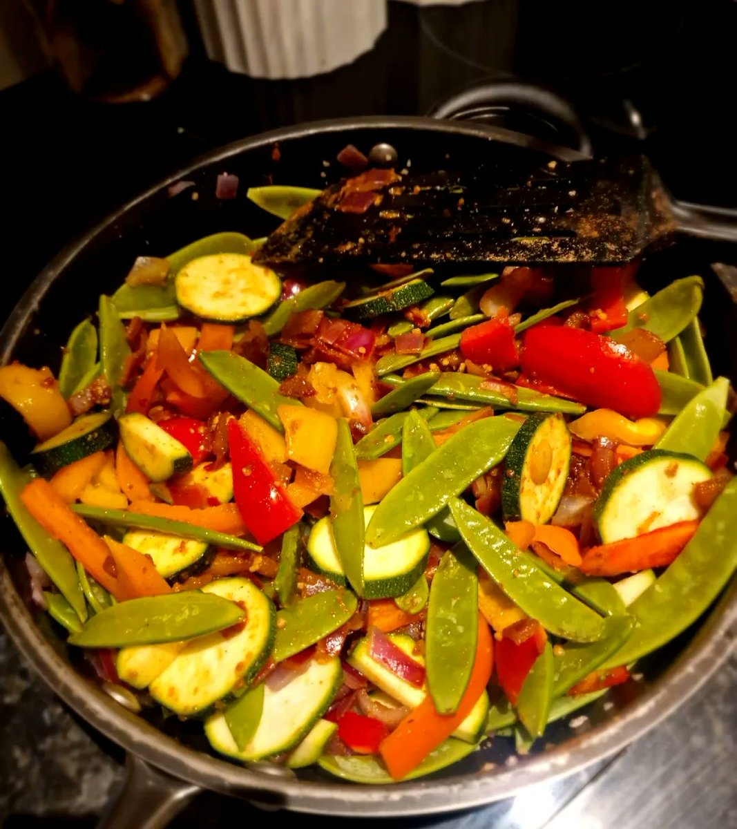 Duffy81's tweet image. Food Prep dump, Mid-October.

1&amp;amp;2, Chicken Balti with potatoes 

3&amp;amp;4 Eritrean Beef Zigni

#FoodForFitness #FoodPrep #Exotic #EritreanFood