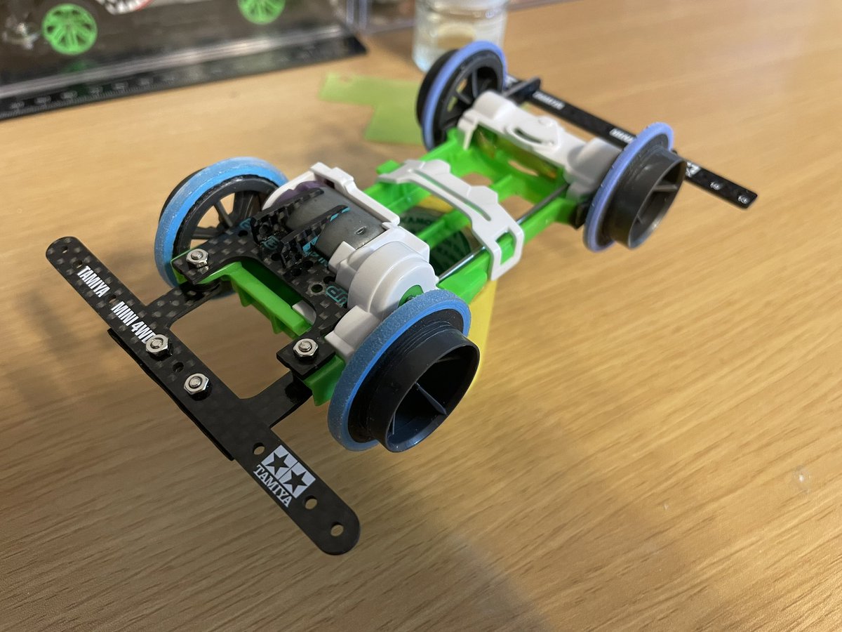 SpeechMzn's tweet photo. I'll make the body, if it runs as I expected.
#mini4wd
#VS
#FMVS
#フラット https://t.co/y8cPwr9CUi