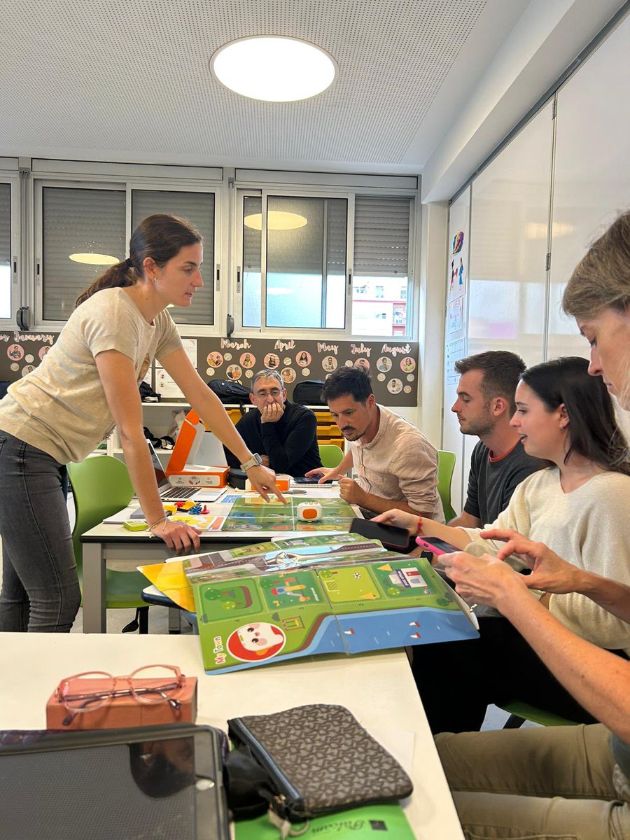 Seguim amb els monogràfics de PC del projecte #objectiulaterra d’<a href="/HabilisCat/">HabilisCat</a> <a href="/BlanquernaFPCEE/">Blanquerna FPCEE</a> i @FeccComunicacio, avui a Infantil i Primària de  l’ <a href="/EscolaPalcam/">Escola Pàlcam</a> ! 

<a href="/EscolesFEDAC/">Escoles FEDAC</a> <a href="/FEDACSantAndreu/">FEDAC Sant Andreu</a>