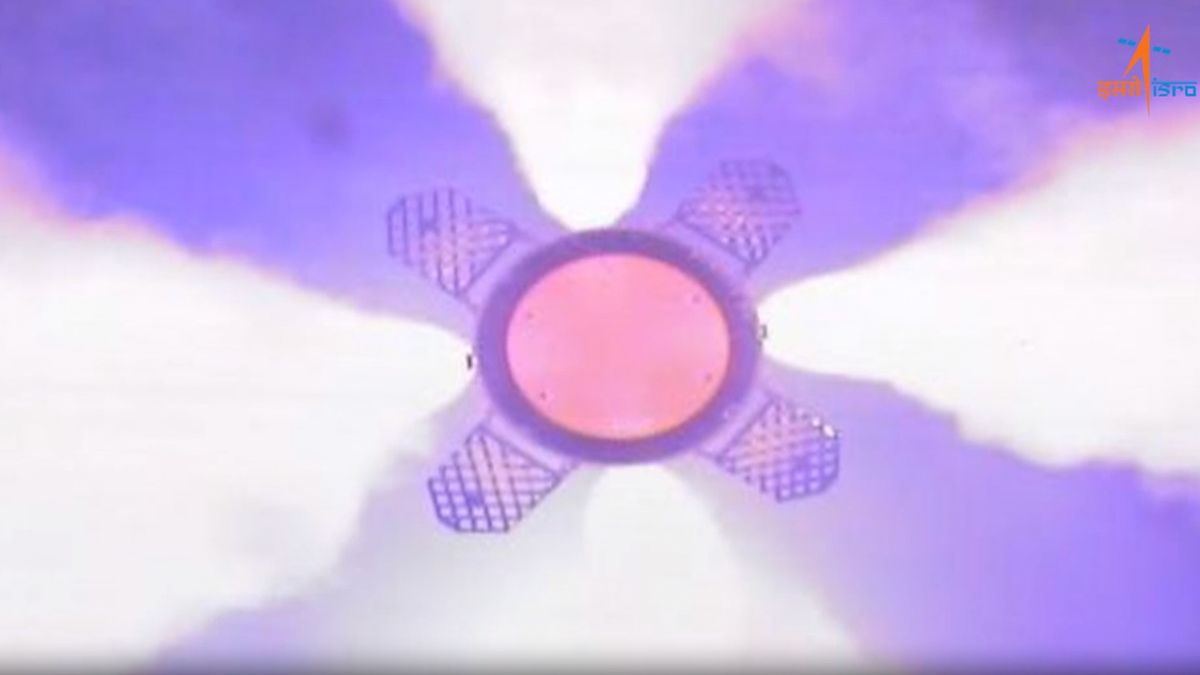 marcusbwebster's tweet image. #IndiaSpaceProgram Fly along with India&apos;s crew capsule on crucial test flight (video) space.com/india-crew-mod…