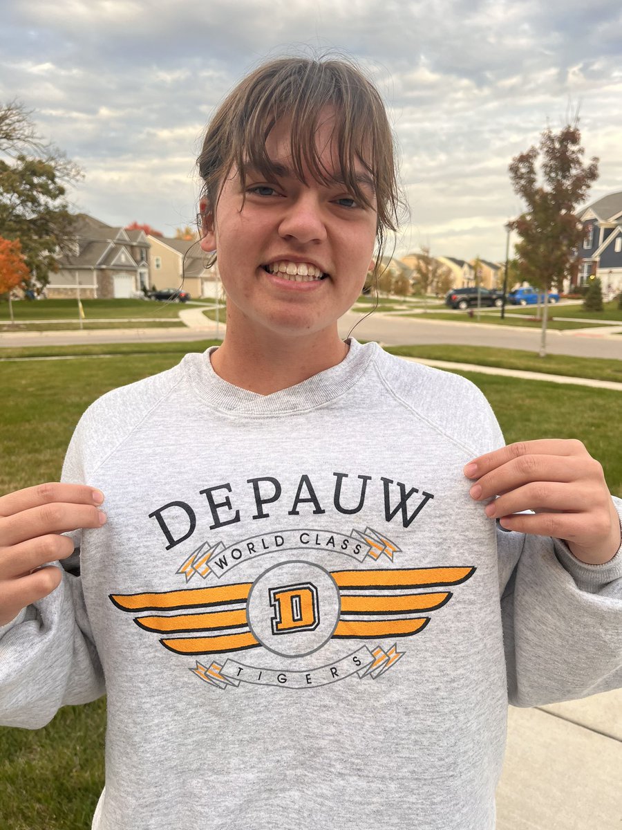 izzy_deveau's tweet photo. I’m so excited to announce that I’m furthering my academic and athletic career at Depauw University!! Thank you to my family, my coaches, and my teammates for all of your love and support, I’m grateful to you all. I’m excited for the future!! Go Tigers!!!🖤💛 https://t.co/1hqV0vpYo2