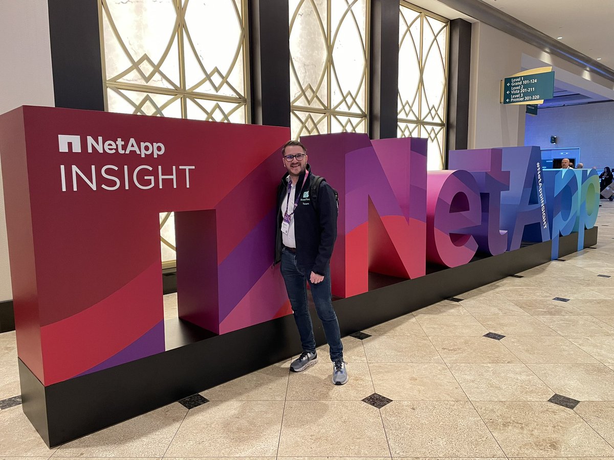 BenjaminPDurand's tweet photo. This is where we are #NetAppINSIGHT
With the @SCASICOMP  team. https://t.co/Qz7DiXA8WK