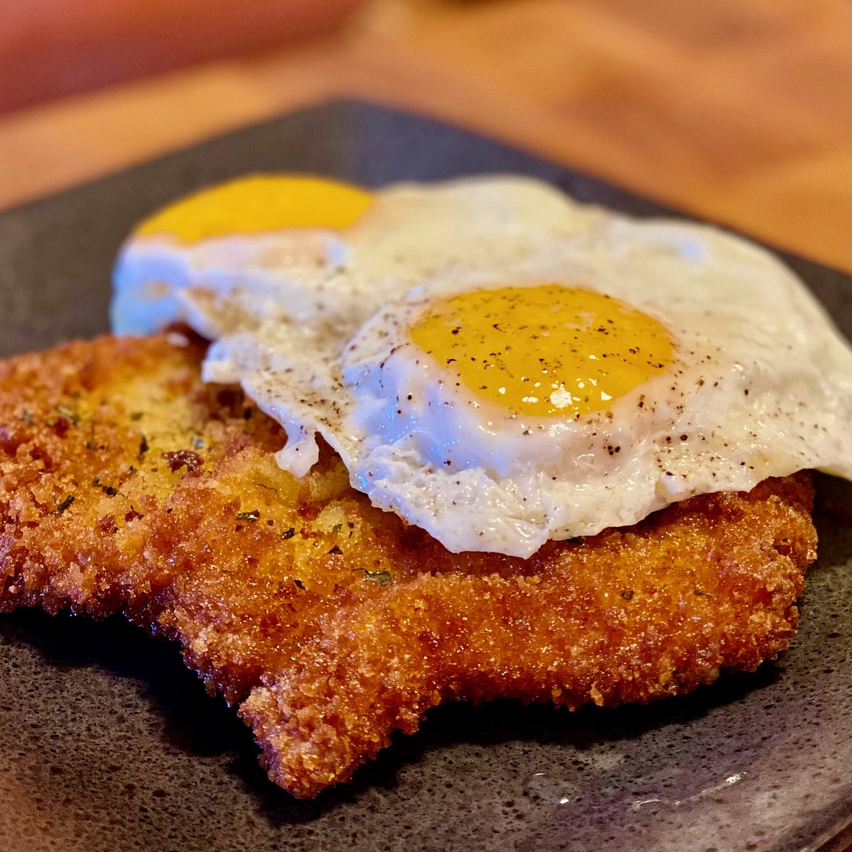 MrsMommy's tweet image. I dressed up our leftover schnitzel with fried eggs. I didn't have all the ingredients to actually make Schnitzel à la Holstein, but at least I got partway there! #germancooking