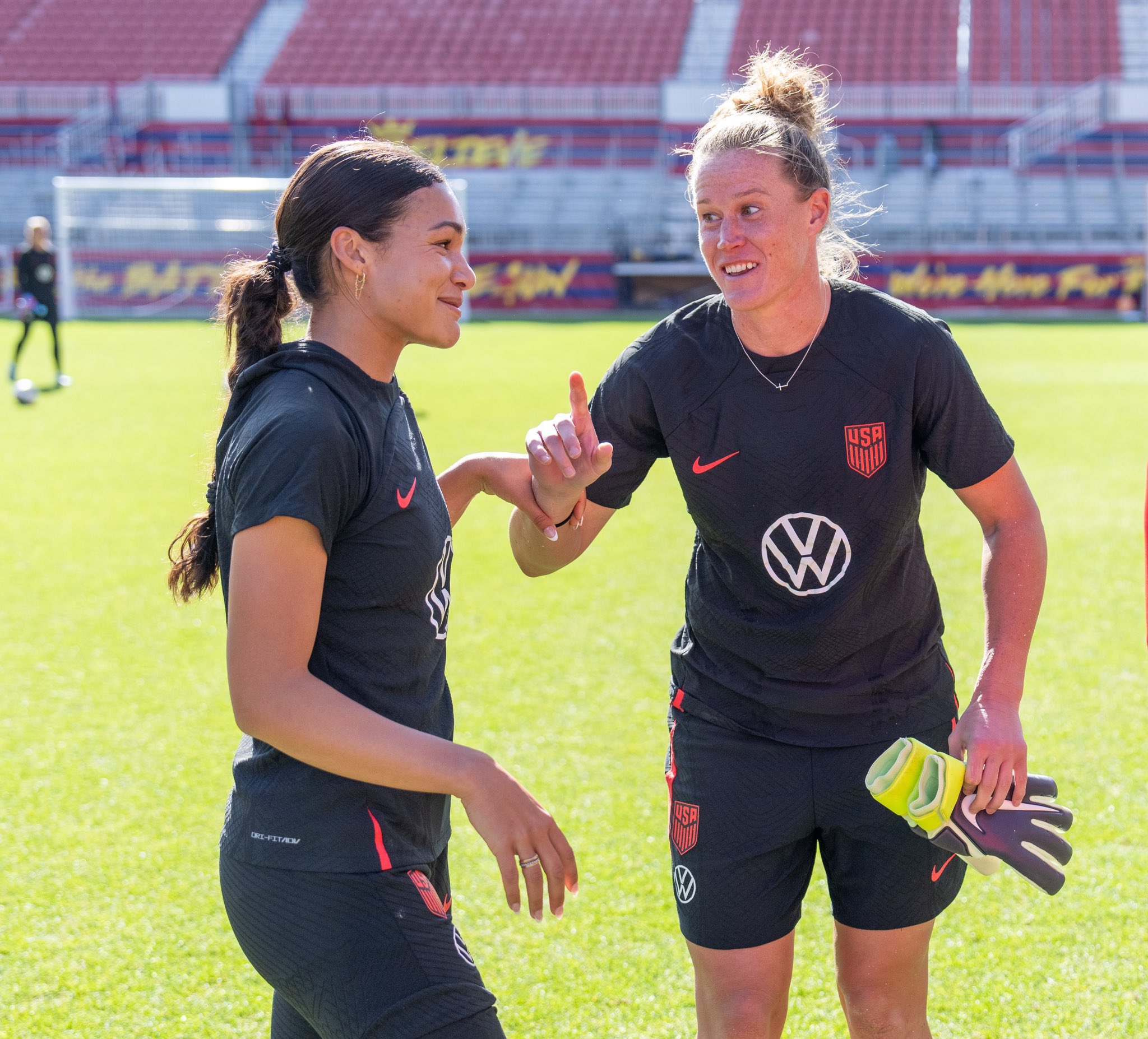 U.S. Women's National Soccer Team on X: We'll see 👉 𝗬𝗢𝗨 👈 tonight for  #USWNTClassics and our 2018 Tournament of Nations match against Brazil!  Streaming on , Twitter, Facebook and  at