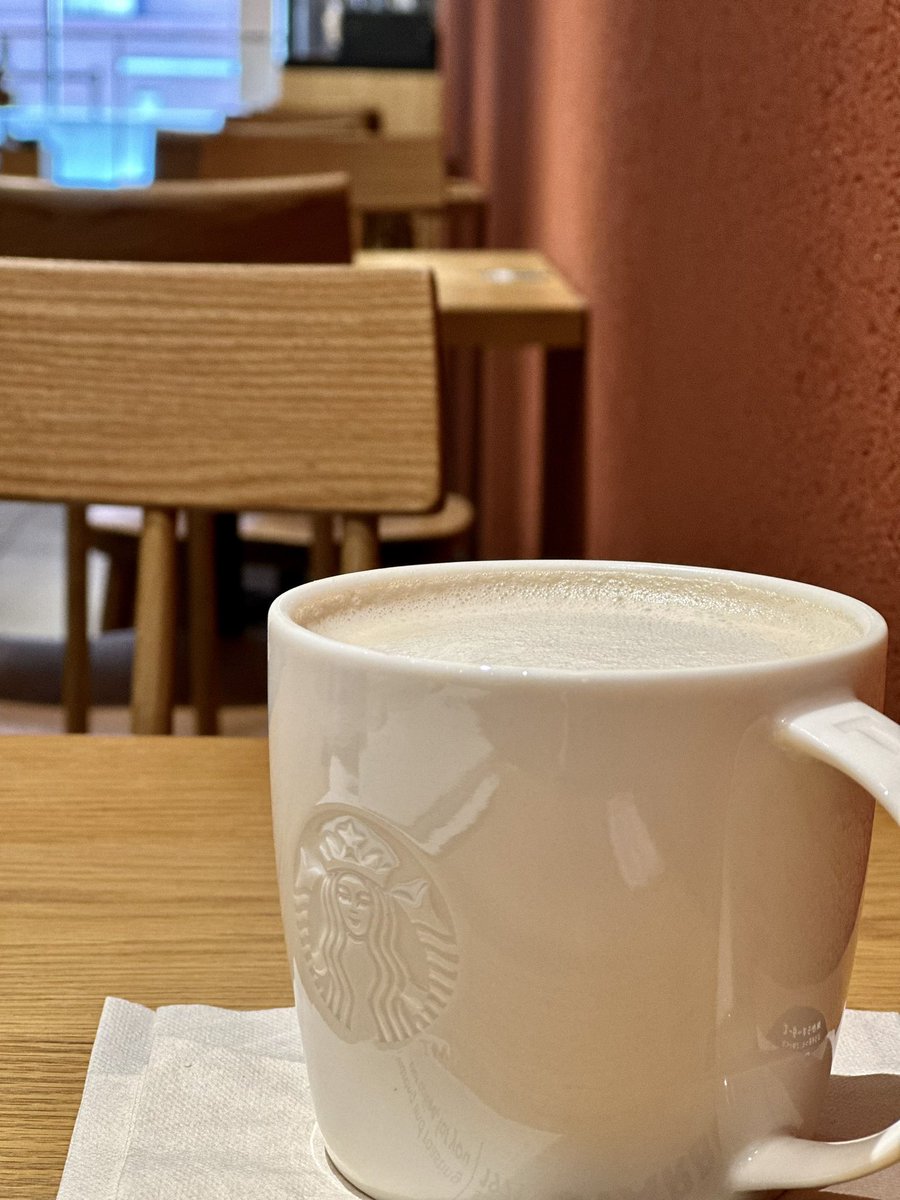 おはようございます。

「今日は何にしますか？」って言われちゃってくすぐったい。

今日はセミナーのワークをもう一回やります。

スケジュールとタスクはGoogle一本にまとめます。

そうなると手帳のウィークリーは何に使うか悩む。

#朝時間たてなおし #朝活