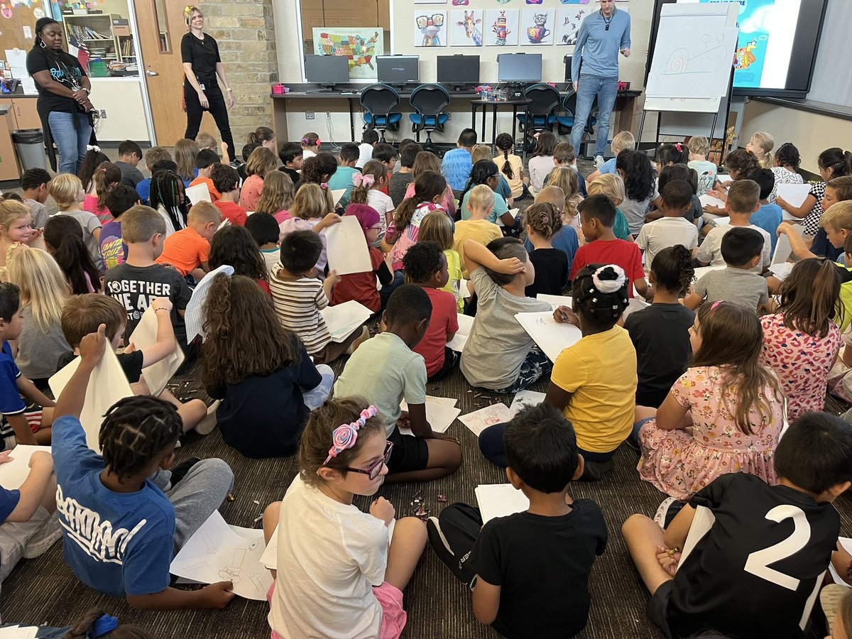 MrsSharonsClass's tweet photo. Ross Burach was at our school today!  So much fun to learn how he writes his stories! https://t.co/v2Xf1Hk1cR