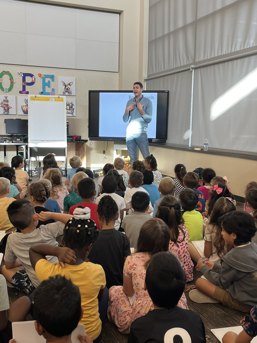 MrsSharonsClass's tweet photo. Ross Burach was at our school today!  So much fun to learn how he writes his stories! https://t.co/v2Xf1Hk1cR