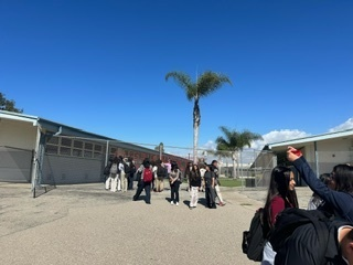 EOGreenHornets's tweet photo. Kicked off Red Ribbon Week today by pledging to stay drug free #greenjhs #hesdpride @EOGreenHornets @HuenemeElemSD https://t.co/AknXFUd51s