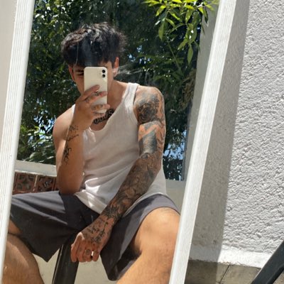 772pt2's tweet photo. #NuevaFotoDePerfil https://t.co/tsjStfh6f6