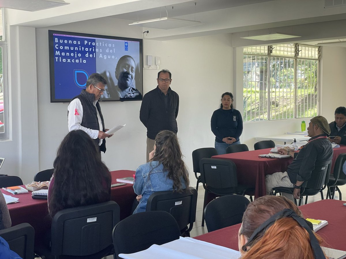 CEASTlaxcala's tweet photo. Se llevó a cabo en nuestras instalaciones de la Comisión, el taller denominado “Fortaleciendo a la Gestión Comunitaria del Agua", impartido por integrantes del Programa de las Naciones Unidas para el Desarrollo (PNUD), el cual está presente en 170 países. https://t.co/uy4MrgtElF