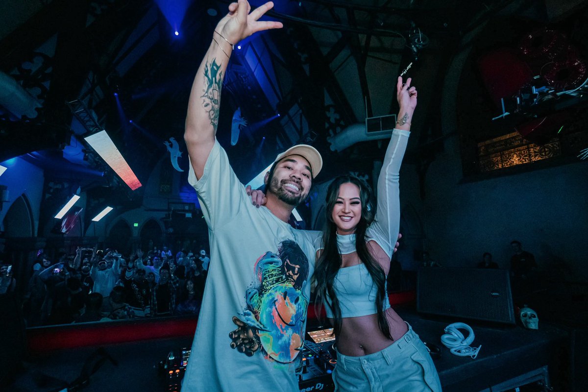 Such an unreal feeling to be doing what I love while seeing so much support in the crowd 🥹 Thank you for vibing with me and my music. I love you all sm 🫶🏼

-
📷 <a href="/_tylervos/">tyler vos</a>