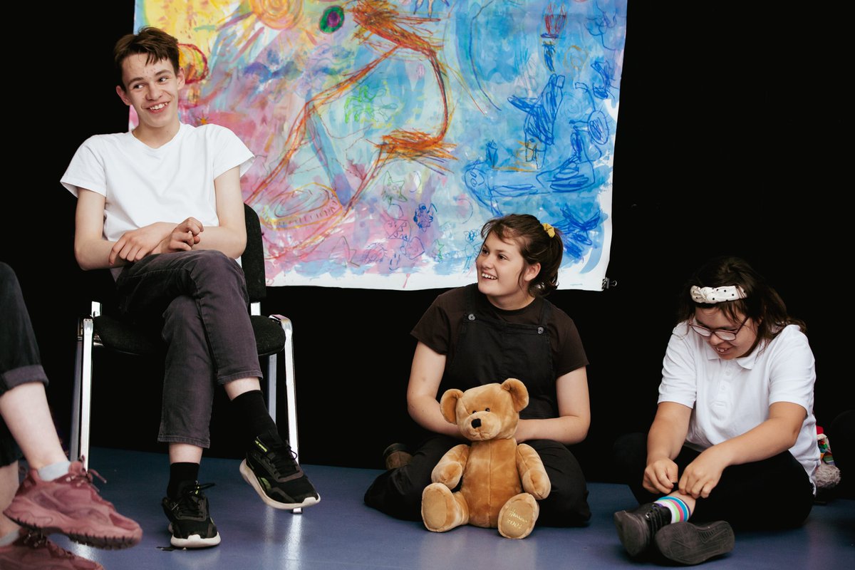 fantasticforfam's tweet photo. Next up in our 24 stories of Family Arts is...

✨ @tl_theatre’s Louder Than Words ✨

A unique drama group for disabled young people aged 7 years and over...

Find out more: https://t.co/c6hyQCmNaX

#24StoriesofFamilyArts #FantasticForFamiliesAwards2023 https://t.co/SRxkMwLCYk