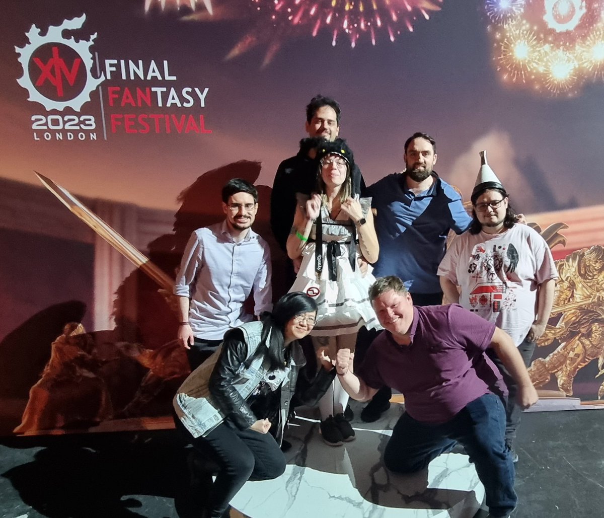 BelazarusAlith's tweet photo. Final Fantasy XIV EU FanFest was fantastic!  Got to meet several FFXIV streamers as well as over 20 of my awesome FC mates!  Thanks @XenosysVex @ArtharsFF14 @Xepla and @llamatodd for sparing a moment with us for a quick snap.  Amazing weekend &amp; hyped for Dawntrail! @FF_XIV_EN https://t.co/g0VynovWc1