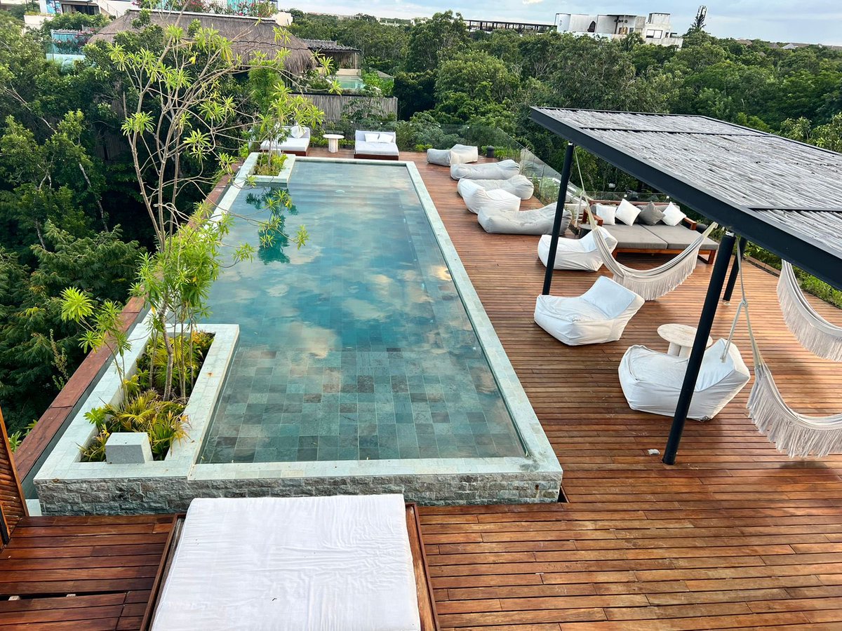 cryptamurai's tweet photo. Brosquitos I’m having an IRL liquidity crunch right now 😭

I’m selling 2 apartments in Tulum, a Penthouse with a pool and a studio.

305k usd each. 

If you got a lead on anyone interested im also offering a sales commission. 

Bls help RT’ing https://t.co/k8s4S6vatq