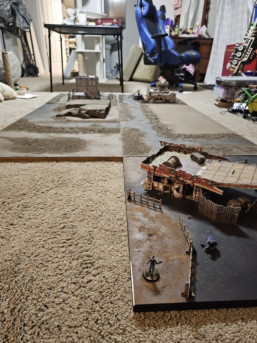 Decided to lay all my tables out and connect them to see what I got going for a landscape and so far its not bad @Modiphius #falloutwastelandwarfare