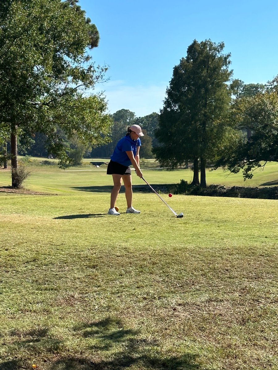 BlueDevilTV's tweet photo. 🏌️‍♀️⛳️GOLF UPDATE⛳️🏌️‍♀️

Lady Blue Devils finish in 2nd Place on the team leaderboard for Day 1!

Team Leaderboard:
Our Lady Academy 183
Booneville 184
St. Patrick 190

Individual:
Andi Kate Ramey 81
Ali Cooley 103
Ella Kate Nelson 105

@bhsdevils1 https://t.co/trdVjAweTr