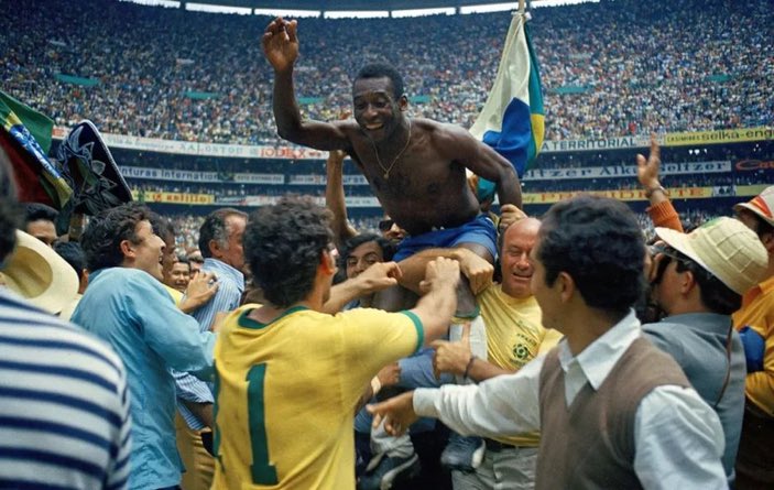 futnostalgico's tweet photo. Thread: Os momentos icônicos de Pelé na Copa de 70.

Segue 👇🏼🧵 https://t.co/u6lyhYDxkq