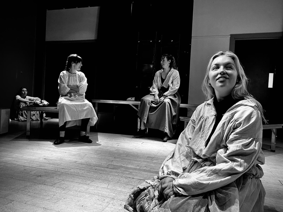 lydiasax's tweet photo. Week 3 of Sabbath rehearsals and it’s all coming together! It’s a challenging and beautiful play about a group of suspected witches in 1590s Scotland, who were persecuted under King James VI. We’re the first people to tell their story properly. 🎃🧙‍♀️31 Oct - 5 Nov, OSO Arts https://t.co/TavZK4ZHe1