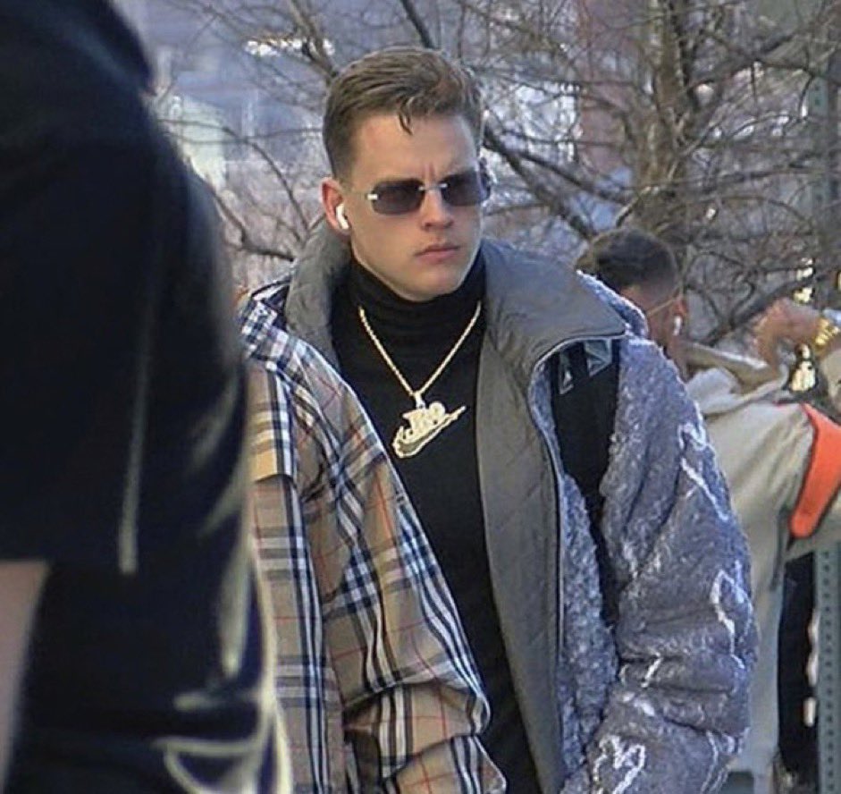 Absolutely no one: 

Crypto bros getting groceries tomorrow: