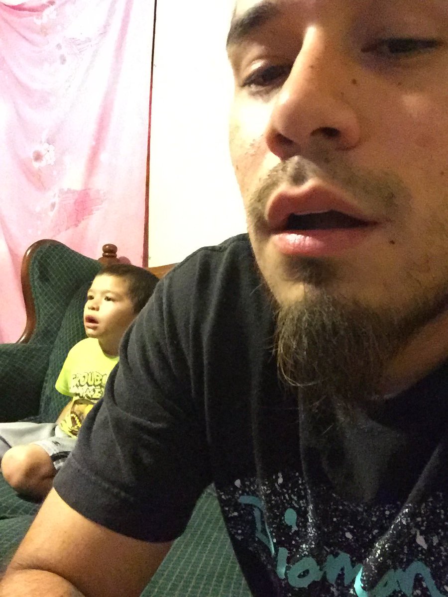K1NGJMS's tweet photo. @TheWalkingDead I took this pic while watching this episode with my son! 😂😂😂 https://t.co/b30uwwVuzG