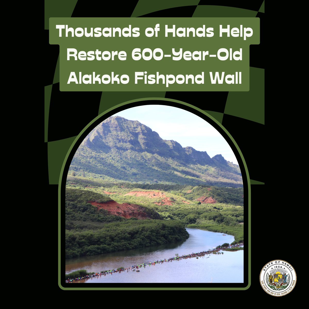 GovHawaii's tweet photo. Thousands of hands help restore 600-year-old Akakoko Fishpond Wall. It was an impressive sight. People of all ages, in a half-mile long line, each placing rock after rock on an ancient wall that protects the Alakoko fishpond, just outside Līhu‘e. https://t.co/WXI6HpbA2h