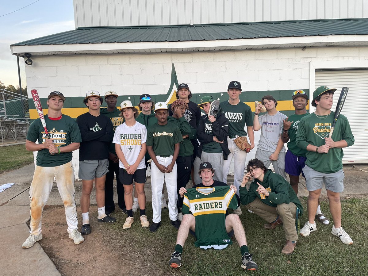 LDHS55Baseball's tweet photo. Green/Gold Fall Classic will start this week.

Game 1- Wednesday @ 4:30

Game 2- Friday @ 4:30 

Game 3- Monday @ 4:30 

Green team  will be led by Senior @OwenPridgen 

Gold team will be led by Senior @HunterNabors1 

Come out and watch our guys compete! #Greenboys https://t.co/d5bRyLr8jW