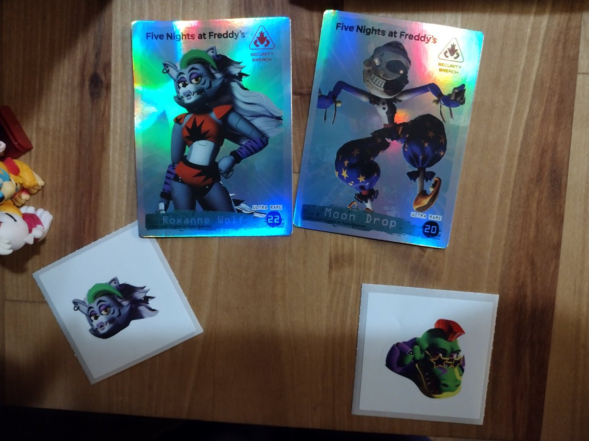 Kilala1148's tweet photo. Found one of those mystery figure things with #fnafsb characters at FiveBelow. Got my two favs (#fnafsun &amp; #fnafmoondrop) plus others ofc 

The cards are fun and holographic. https://t.co/Jdi9tJVc6P