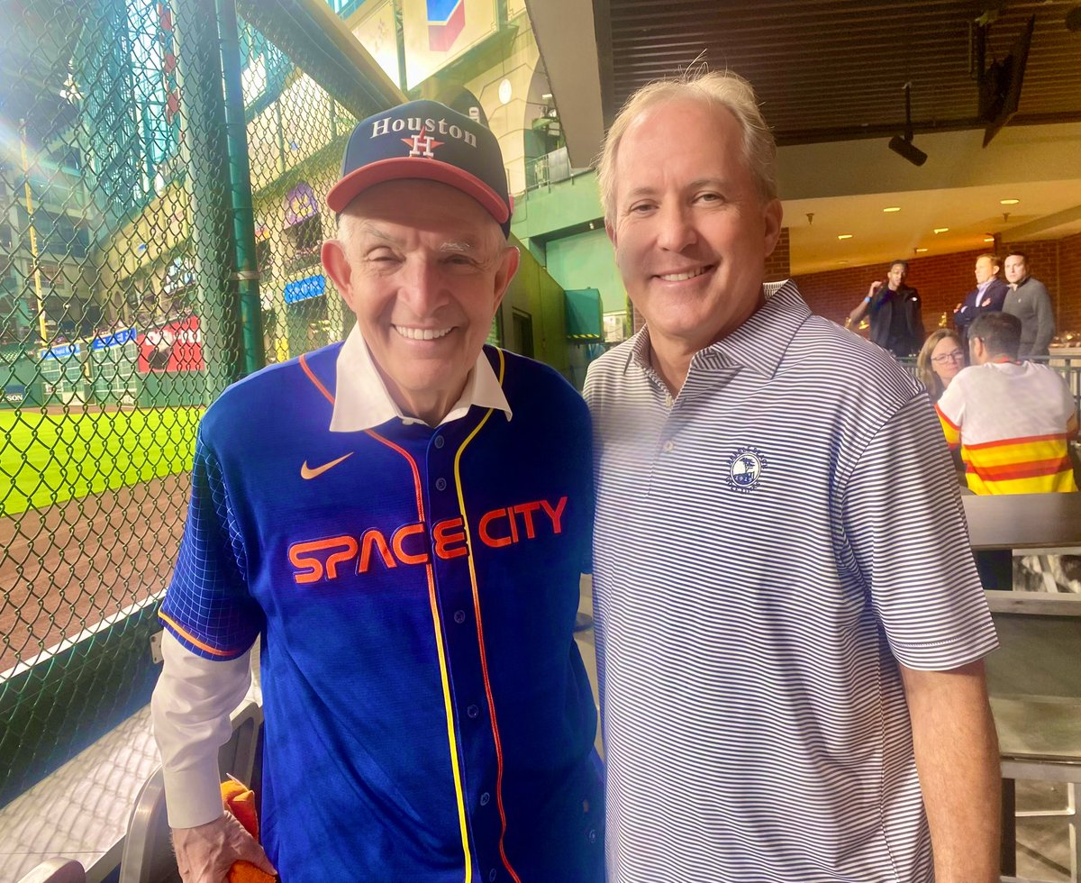KenPaxtonTX's tweet photo. It’s a great night for some Texas Baseball! Good to be with @MattressMack #Championship #Rangers #Astros #Game7 https://t.co/CRkCkyyuRg