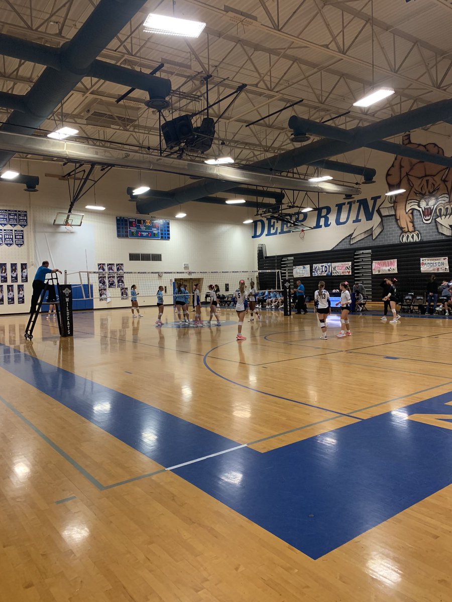 DRWildcatFB's tweet photo. Having fun supporting girls volleyball tonight! #ForAllDeepRun https://t.co/wSmiZRWrhx