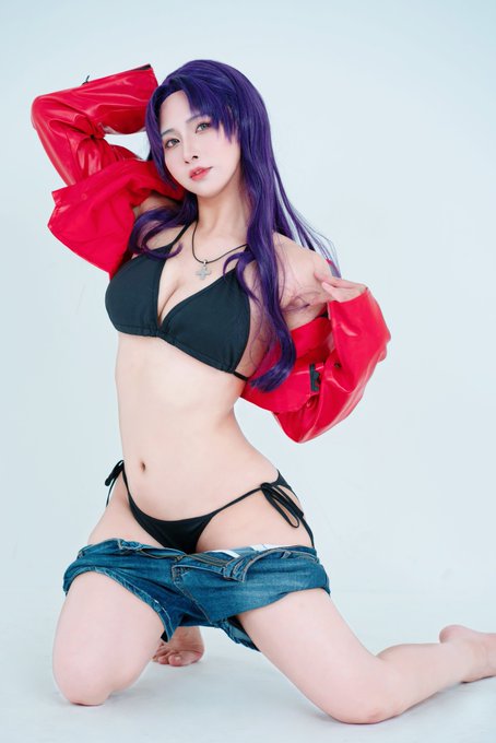 コスプレイヤーあたるさんのTwitter画像31