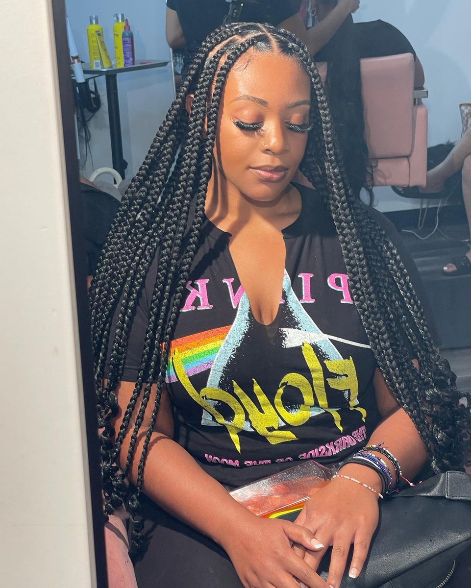 ❤️ medium large is starting to become a fav of mine 🥰 she looks so pretty... Chicago Better watch out l need sending my dolls there all summer

🧡 Style: medium large
🧡Add ons: curly ends