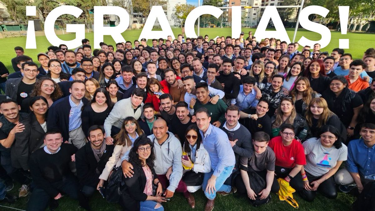 JProArg's tweet photo. ¡Gracias a todos los argentinos, y en especial a los jóvenes, que tuvieron el coraje de acompañar a Juntos por el Cambio! https://t.co/cYUKeZH8j8
