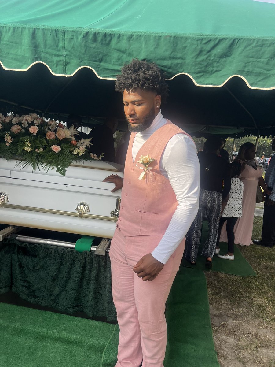 WillisRicky2's tweet photo. I will forever make sure your legacy live on grandma this for you ๐ซถ๐พ
#LLGA
#rememberthelastname https://t.co/nVc4QzGOrW