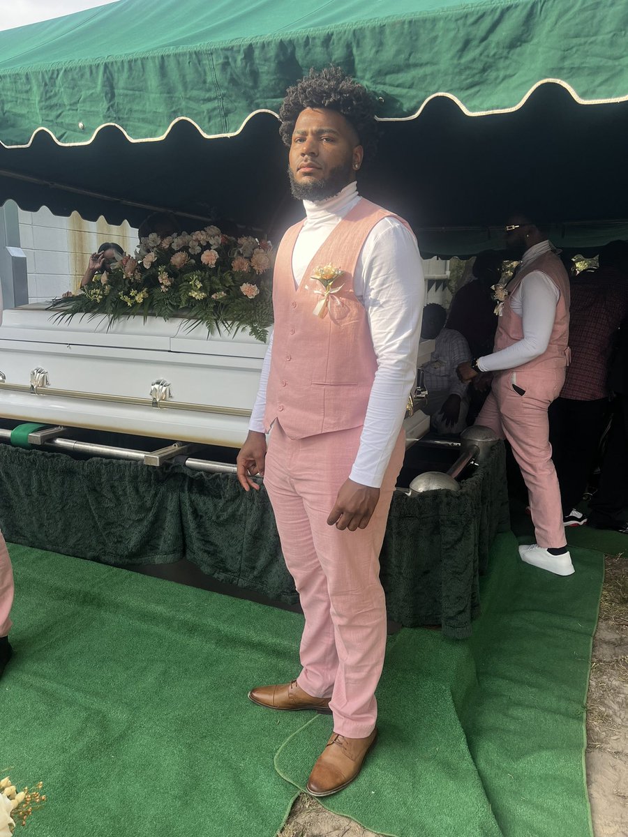 WillisRicky2's tweet photo. I will forever make sure your legacy live on grandma this for you ๐ซถ๐พ
#LLGA
#rememberthelastname https://t.co/nVc4QzGOrW