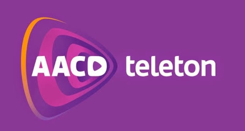 AcervoTeleton's tweet image. A 8 anos acontecia o #Teleton2015

•&quot;Fazer o Bem é Bom, Teleton&quot; era a musica tema cantado pela dupla Victor e Leo.
•Xuxa e Eliana se encontram no palco na primeira noite
• Musica de abertura cantanda por Eliana,Daniel,Victor,Leo e Ivete sangalo.