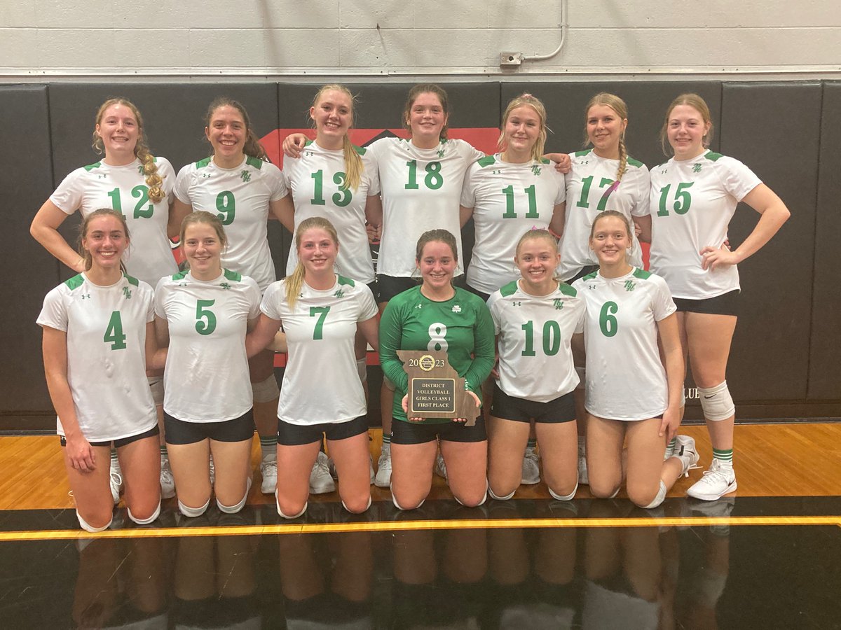 newhavensports's tweet photo. Class 1 District 5 Champions! https://t.co/WXnlkIn9C4