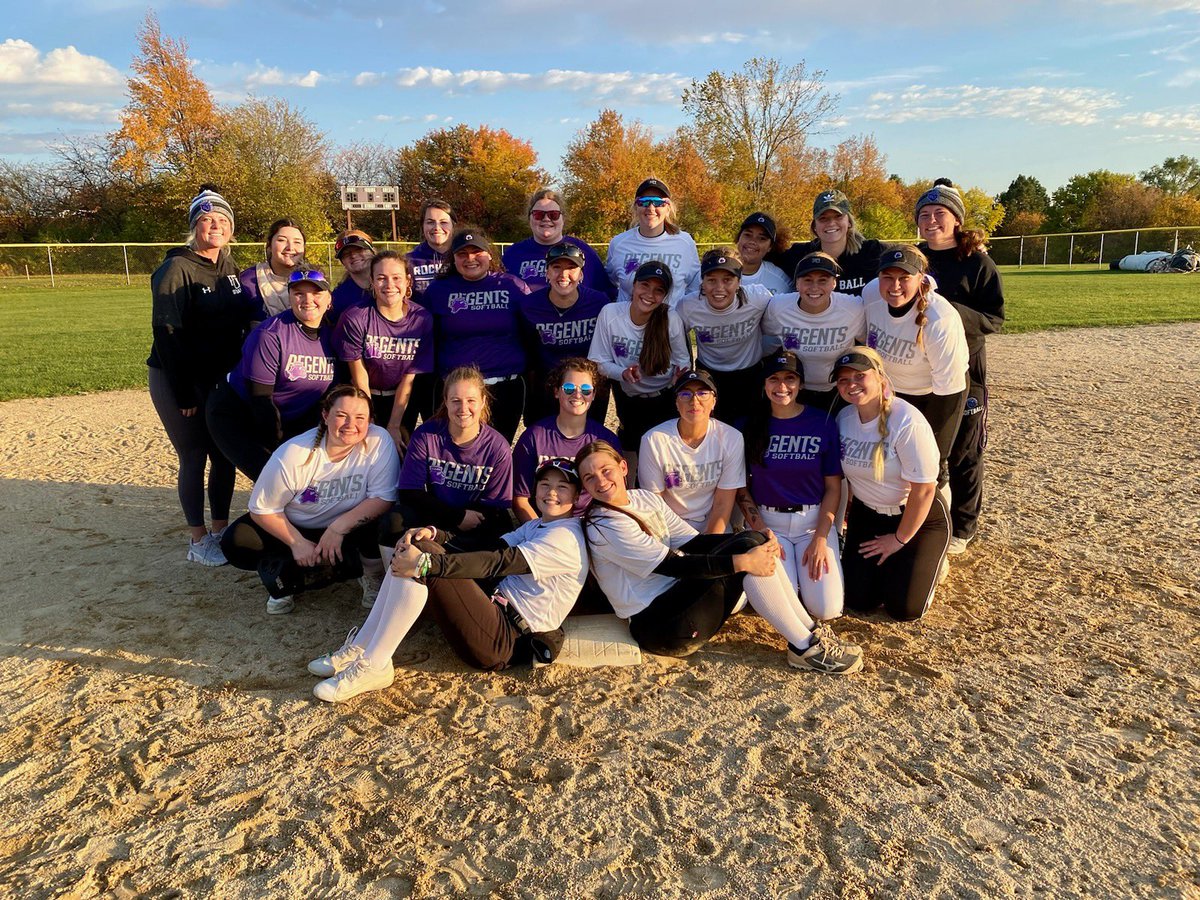 regent_softball's tweet photo. Purple Team WINS forcing a third and final game tomorrow at 4pm up on the hill! 🦁🥎 https://t.co/jZmMtK88i3