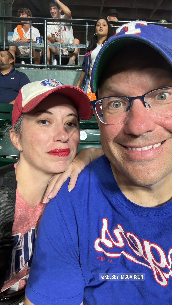 rachel_mccarson's tweet photo. #ALCS #ALCSGame7 #letsgorangers https://t.co/0sQ9we0pne