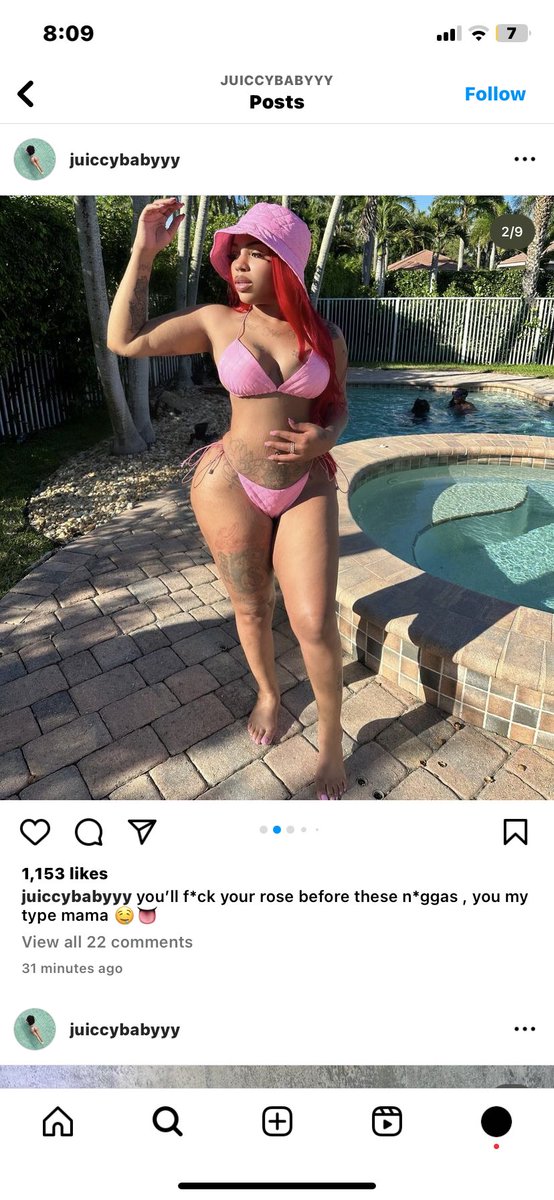 d_oskii's tweet photo. @AriTheDon i swear this girl is your CLONEEEEE this b!ch obsessed with you this is SCARY! https://t.co/vksAjMVmre