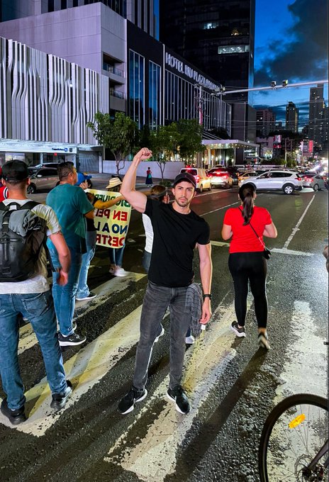 Y t&uacute; que nos escuchas, &uacute;nete a la lucha! No a la miner&iacute;a en Panam&aacute; 🇵🇦 https://t.co/bRIT2urAA8