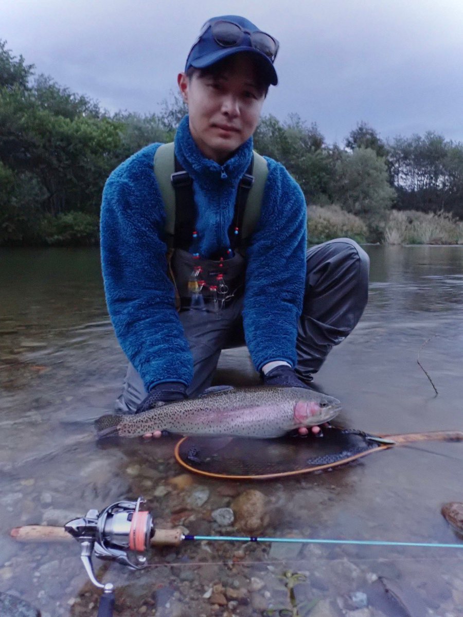 palms_global's tweet image. Rainbow Trout with Beatrice in Japan 🇯🇵 
 Rod: Sylpher 53UL 
 Lure: Alexandra 50HW Mat Ayu color(MAL-51) 
 #palmsfishing #rainbowtroutfishing #trout #troutfishing #troutlure #troutlures #truite #trucha #trota #forelle #adventuretravel @palms_japan