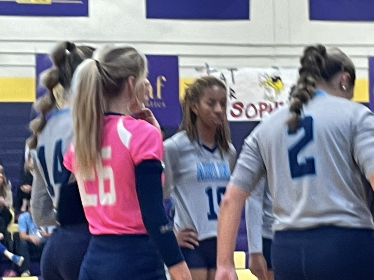 VB: Airline over Loyola 25-17, 25-15, 25-15
Lindsey Marcinkus 5 aces, 1 kill, 23 assists, 4 digs. 
Sarah Catherine Tauzin had 8 kills 
Sicily Fontaine had 6 aces, 2 assist, 9 digs.