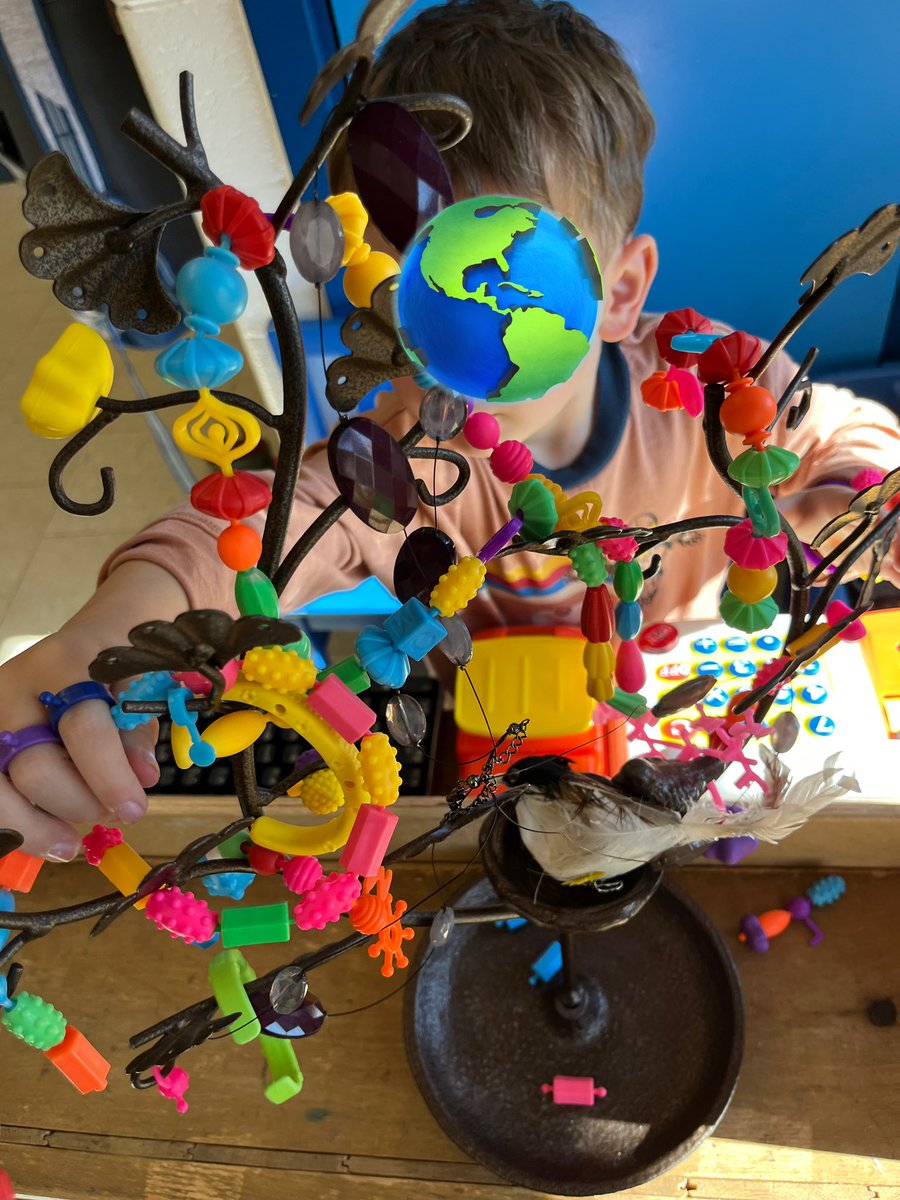 TKoppaithara's tweet photo. Day 1
K1’s Jewellery Shop
#DesigningJewellery
#MakingMoney
#DramaticPlay
#WeareK1 https://t.co/oTL1UAB44j