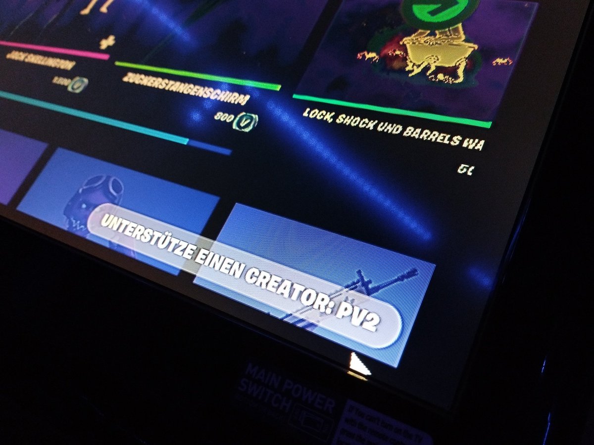 SmashoFN's tweet photo. @FortnitePV2 @FortniteGame I use it https://t.co/4SOjoYV9J2